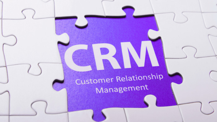 CRM چیست؟ هر آنچه مدیران باید درباره مدیریت ارتباط با مشتری بدانند
