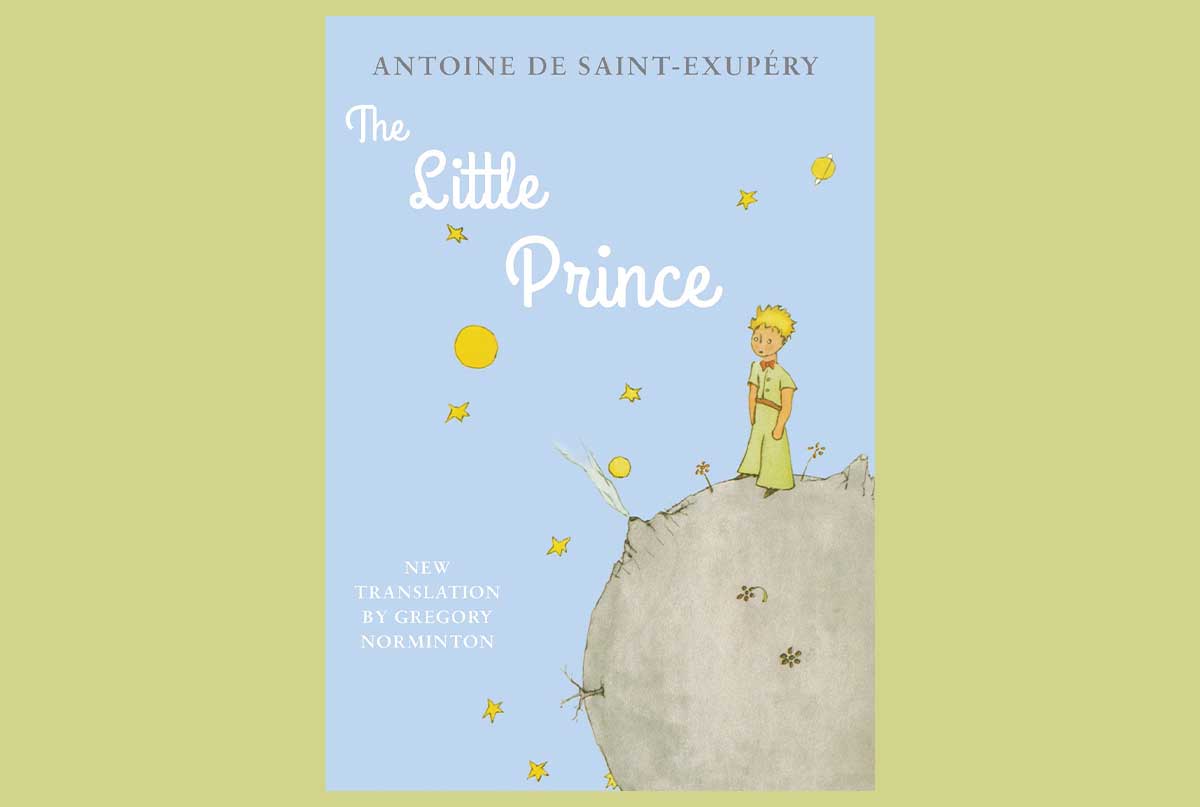 عکس کتاب شاهزاده کوچولو با بک گراند صدری