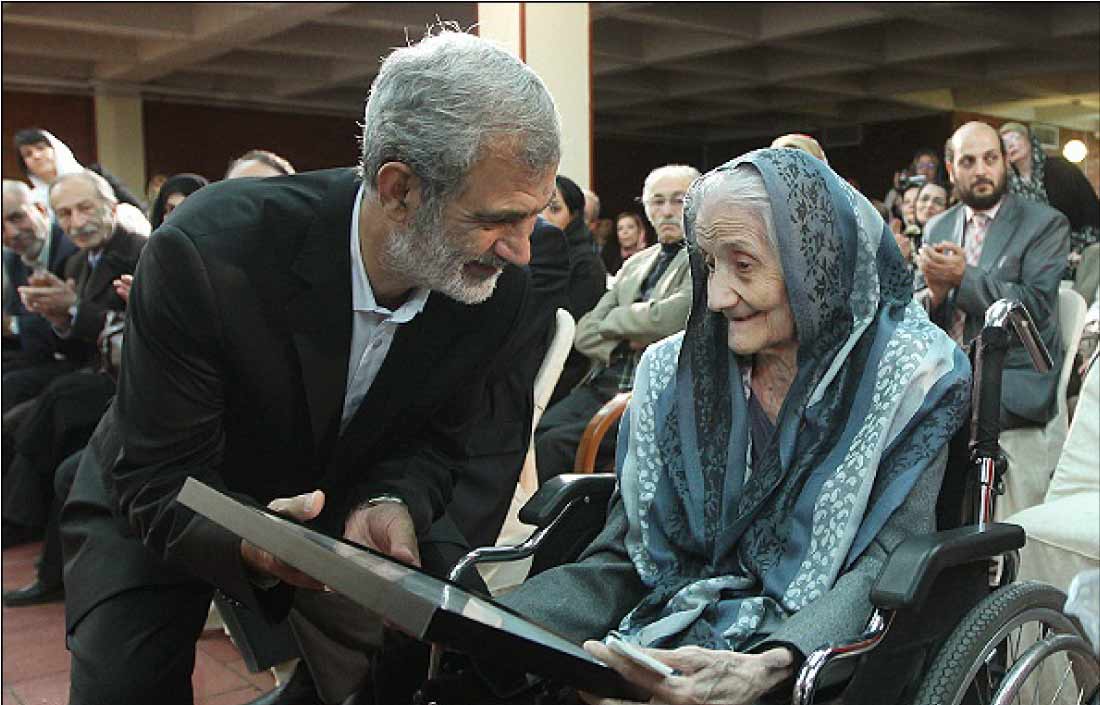 آلینوش طریان