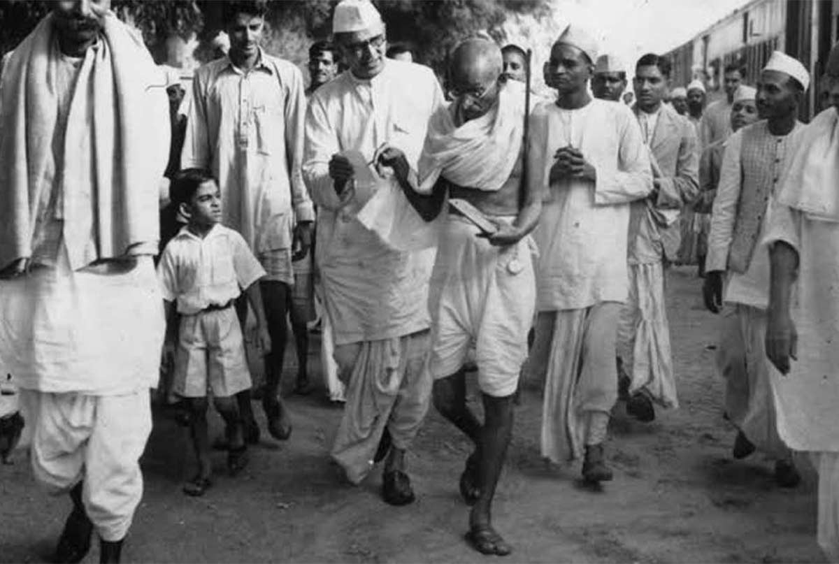 گاندی در راهپیمایی