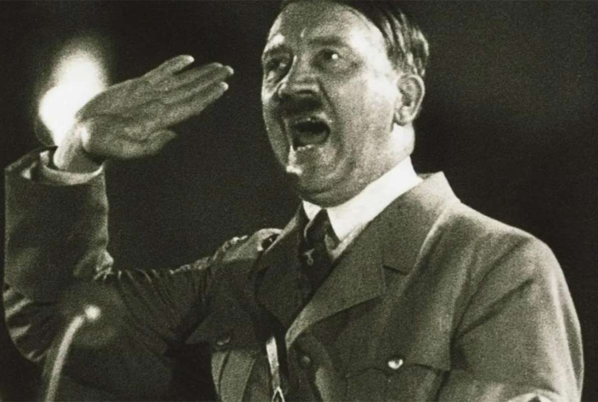 ادولف هیتلر