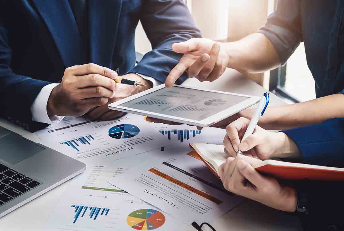 گرایش‌های مختلف رشته مدیریت مالی