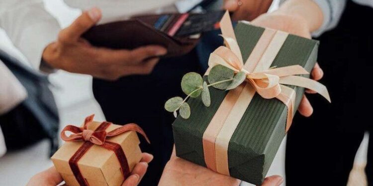 اهمیت هدایای تبلیغاتی در برندینگ