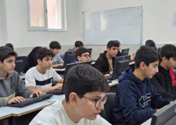 کلاس‌های هوش مصنوعی برای نوجوانان