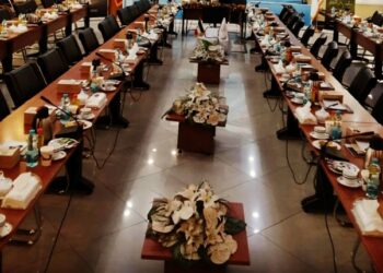 پک های پذیرایی اداری